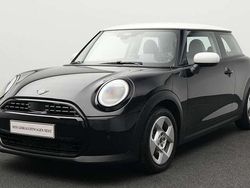 Schwarz Gebraucht 2024 Mini Cooper Classic Kleinwagen | 24.708 € (Guter Preis)