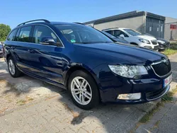 Blau Gebraucht 2013 Skoda Superb Ambition Kombi | 5.990 € (Fairer Preis)