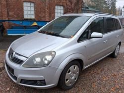 Silber Gebraucht 2008 Opel Zafira Edition Van / Kleinbus | 500 € (Guter Preis)