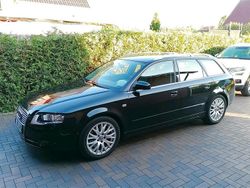Schwarz Gebraucht 2007 Audi A4 S-Line Kombi | 2.100 € (Guter Preis)
