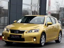 Gelb Gebraucht 2011 Lexus CT200h Limousine | 9.990 €