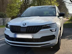 Weiß Gebraucht 2019 Skoda Karoq SportLine SUV | 23.990 € (Fairer Preis)