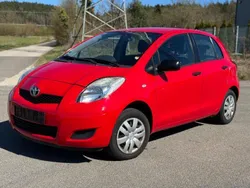 Rot Gebraucht 2009 Toyota Yaris Basis Kleinwagen | 1.990 € (Guter Preis)