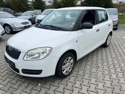 Weiß Gebraucht 2009 Skoda Fabia Kombi | 1.500 € (Fairer Preis)