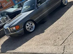 Grau Gebraucht 1991 Mercedes 560 Limousine | 29.999 €