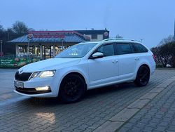 Weiß Gebraucht 2020 Skoda Octavia Kombi | 12.300 € (Fairer Preis)
