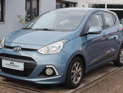 Blau Gebraucht 2015 Hyundai i10 Style Kleinwagen | 9.800 € (Fairer Preis)