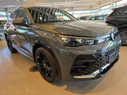 Delfingrau metallic Gebraucht 2025 VW Tiguan R-line SUV | 47.995 € (Teuer)