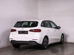 Weiss polarweiß Gebraucht 2024 Mercedes B180 Progressive Van / Kleinbus | 30.490 € (Guter Preis)