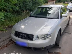 Silber Gebraucht 2002 Audi A4 Limousine | 750 € (Guter Preis)