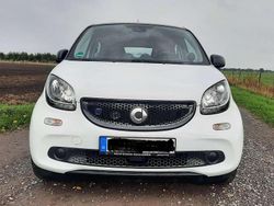 Weiß Gebraucht 2019 Smart ForFour Electric Drive Limousine | 10.000 €