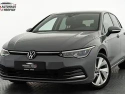 Mondsteingrau Gebraucht 2023 VW Golf VIII Style Limousine | 22.690 € (Guter Preis)