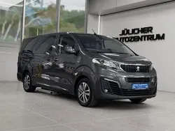 Grau Gebraucht 2022 Peugeot Traveller Business-Line Van / Kleinbus | 32.490 € (Fairer Preis)