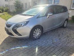 Silber Gebraucht 2016 Opel Zafira Tourer Van / Kleinbus | 4.480 € (Superpreis)