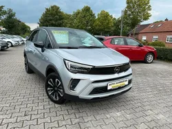 Grau Gebraucht 2024 Opel Crossland Elegance SUV | 19.950 € (Fairer Preis)