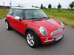 Rot Gebraucht 2003 Mini Cooper Kleinwagen | 3.500 €