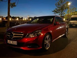 Rot Gebraucht 2015 Mercedes E220 Edition Limousine | 17.800 € (Fairer Preis)