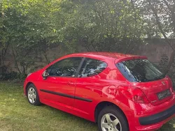 Rot Gebraucht 2009 Peugeot 207 Urban Move Kleinwagen | 2.990 € (Fairer Preis)
