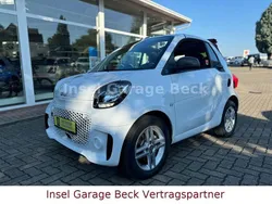 Weiß Gebraucht 2020 Smart ForTwo Electric Drive Cabrio | 11.800 € (Fairer Preis)