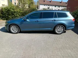 Blau Gebraucht 2017 VW Passat Comfortline Kombi | 13.000 € (Fairer Preis)