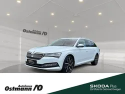 Moonweiß perleffekt Gebraucht 2023 Skoda Superb Style Kombi | 29.990 € (Teuer)