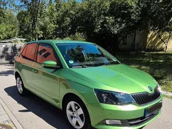 Grün Gebraucht 2016 Skoda Fabia Joy Limousine | 10.100 € (Guter Preis)