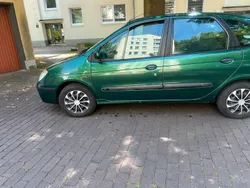 Grün Gebraucht 2000 Renault Scénic Van / Kleinbus | 589 €