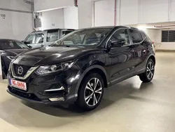 Black (m) Gebraucht 2019 Nissan Qashqai N-Connecta SUV | 12.900 € (Fairer Preis)