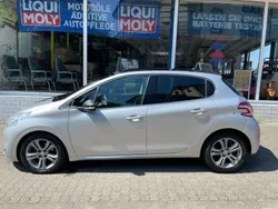 Grau Gebraucht 2015 Peugeot 208 Allure Kleinwagen | 5.450 € (Superpreis)