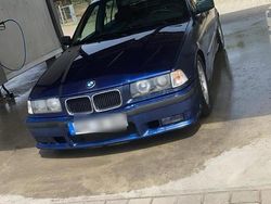 Blau Gebraucht 1992 BMW 320 Limousine | 4.400 €