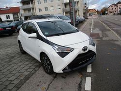 Solid white Gebraucht 2019 Toyota Aygo Connect Style Kleinwagen | 9.990 € (Fairer Preis)