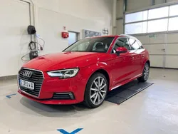 Rot Gebraucht 2020 Audi A3 Sportback e-tron Sport Limousine | 20.400 € (Fairer Preis)