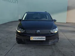 Schwarz Gebraucht 2024 VW Touran Comfortline Van / Kleinbus | 33.849 € (Fairer Preis)