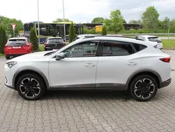 Nevadaweiss (metallic) Gebraucht 2024 Cupra Formentor SUV | 26.450 € (Superpreis)
