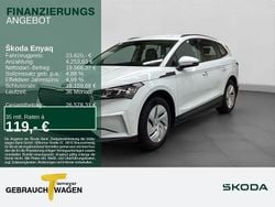 Weiß Gebraucht 2023 Skoda Enyaq iV Loft SUV | 23.820 € (Guter Preis)