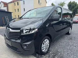 Schwarz Gebraucht 2017 Opel Vivaro Van | 17.499 € (Etwas zu teuer)