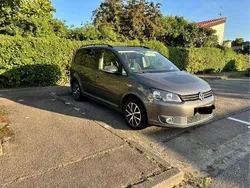 Grau Gebraucht 2010 VW Touran Van / Kleinbus | 6.100 € (Guter Preis)