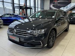 Grau Gebraucht 2021 VW Passat GTE Kombi | 22.890 € (Fairer Preis)