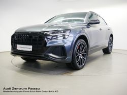 Grau Gebraucht 2022 Audi Q8 S-Line SUV | 62.740 €