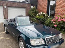 Grün Gebraucht 1996 Mercedes E220 Cabrio | 17.500 € (Superpreis)