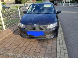 Schwarz Gebraucht 2017 Skoda Fabia Ambition Kleinwagen | 7.750 € (Guter Preis)