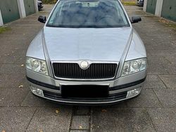 Silber Gebraucht 2006 Skoda Octavia Kombi | 2.500 € (Fairer Preis)