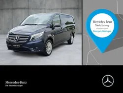 Blau Gebraucht 2022 Mercedes Vito Van / Kleinbus | 27.358 € (Fairer Preis)