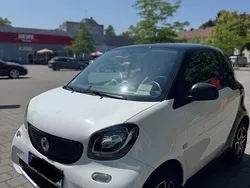 Weiß Gebraucht 2016 Smart ForTwo Coupé Coupé | 9.500 € (Guter Preis)