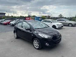 Schwarz Gebraucht 2013 Mazda 2 Edition Limousine | 4.499 € (Fairer Preis)