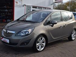 Grau Gebraucht 2012 Opel Meriva Innovation Van / Kleinbus | 6.290 € (Fairer Preis)