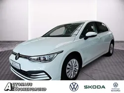 Pure white Gebraucht 2021 VW Golf VIII Limousine | 17.890 € (Guter Preis)
