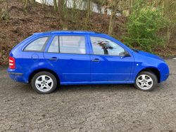 Blau Gebraucht 2004 Skoda Fabia Comfort Kombi | 1.700 € (Etwas zu teuer)