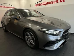 Grau Gebraucht 2024 Mercedes A200 AMG Limousine | 31.850 € (Fairer Preis)
