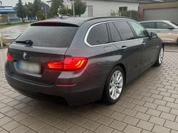 Grau Gebraucht 2017 BMW 530 Kombi | 15.500 € (Fairer Preis)